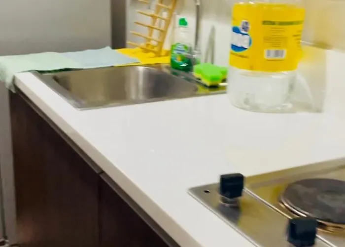 Fully-furnished 1-br Unit Apartment Manila