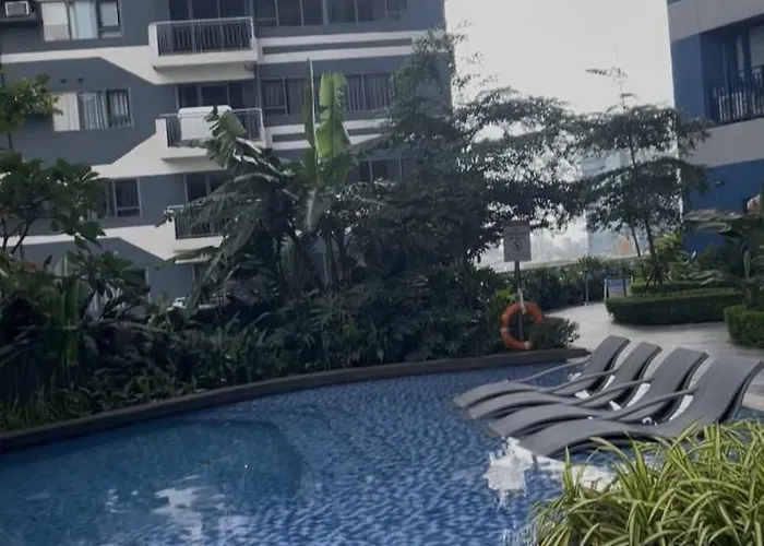 Fully-furnished 1-br Unit *