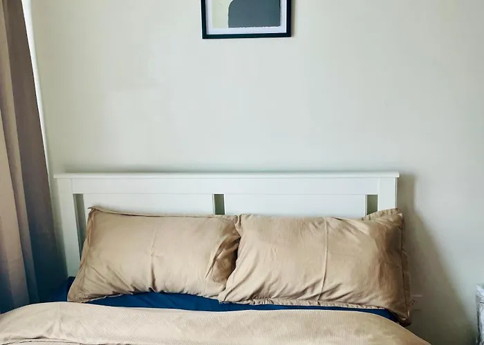 Fully-furnished 1-br Unit Apartment