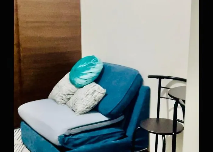 Fully-furnished 1-br Unit Apartment Manila